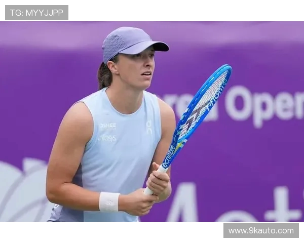 温网首日创 32.3℃历史高温!斯瓦泰克训练汗如雨下 温网首日创 32.3℃历史高温!斯瓦泰克训练汗如雨下