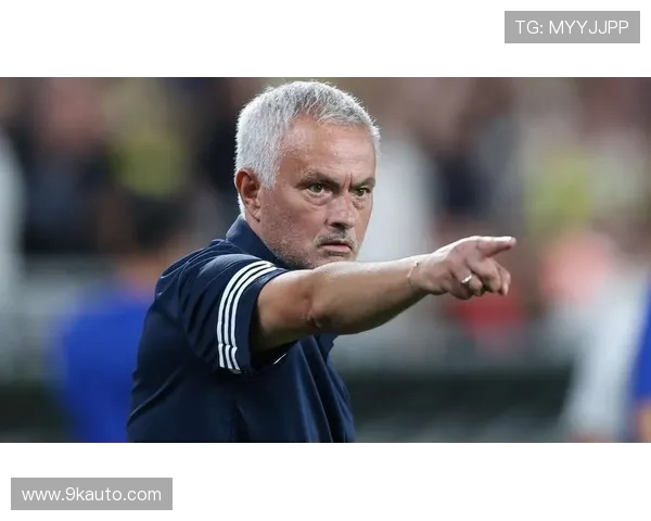 穆帅：晋级悬念犹存，费内巴切主场誓造 “地狱” 击溃费耶诺德